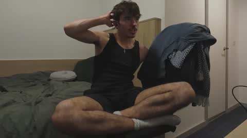 Snapshot of joeosulli2024 chatting on October 2025 06:52:02 PM JoeOsulli online show from October 2025 06:52:02 PM