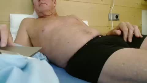 Snapshot of joesmithward chatting on March 2025 12:12:01 PM joesmithward online show from March 2025 12:12:01 PM