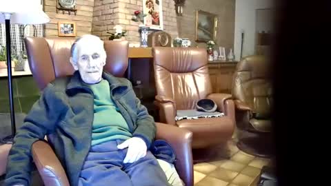 johan7 heet online show from December 2024 05:00:01 PM