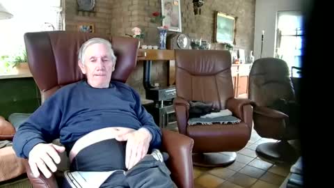 johan7 heet online show from December 2024 11:06:02 AM