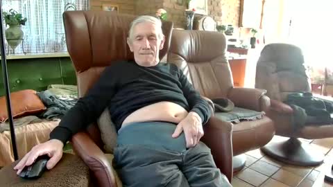 johan7 heet online show from February 2025 01:32:01 PM