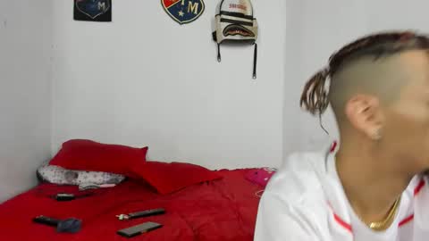 Snapshot of johan_and_antonella chatting on November 2025 03:19:01 AM johan_and_antonella online show from November 2025 03:19:01 AM