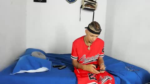 Snapshot of johan_and_antonella chatting on December 2025 06:02:01 PM johan_and_antonella online show from December 2025 06:02:01 PM