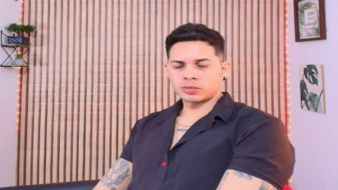 Snapshot of johan_speitzer chatting on February 2026 12:45:02 AM johan speitzer online show from February 2026 12:45:02 AM