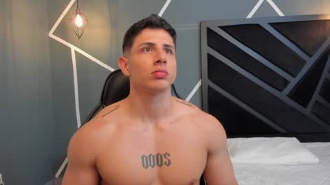 Johan Williams online show from December 2024 03:39:01 AM