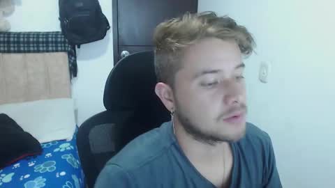 JOHAN independient model online show from October 2025 04:51:02 PM