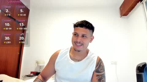 Snapshot of johansmith__ chatting on June 2026 12:40:02 PM Johan Smith online show from June 2026 12:40:02 PM