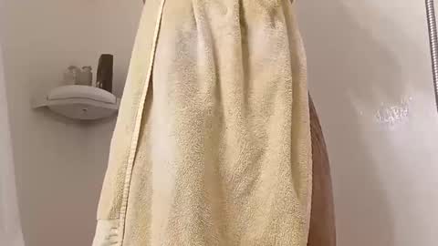 Snapshot of johenxxx chatting on January 2025 12:30:02 PM johenxxx online show from January 2025 12:30:02 PM