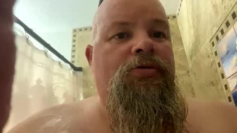 Snapshot of john40a chatting on October 2025 02:45:02 AM John online show from October 2025 02:45:02 AM