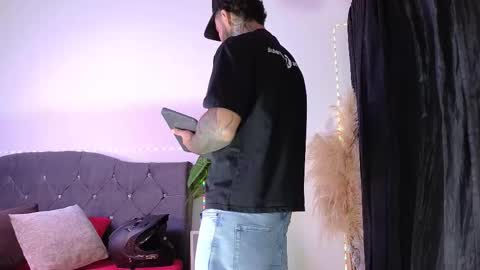 John  online show from March 2026 12:09:01 PM