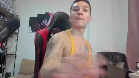 Snapshot of john_s117 chatting on November 2025 01:27:01 AM JOHN online show from November 2025 01:27:01 AM