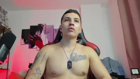 Snapshot of john_s117 chatting on December 2025 01:46:02 AM JOHN online show from December 2025 01:46:02 AM