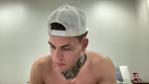 Snapshot of johnafterdark chatting on December 2024 03:26:02 AM JAXX online show from December 2024 03:26:02 AM