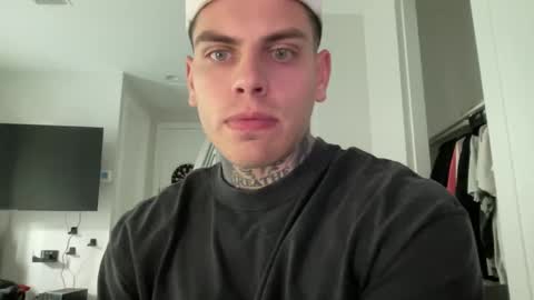 Snapshot of johnafterdark chatting on January 2025 09:31:01 PM JAXX online show from January 2025 09:31:01 PM