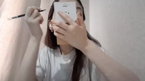 Molly online show from December 2025 05:39:02 AM