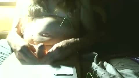 johnnieq1971 online show from April 2026 01:50:01 AM