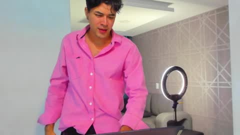 johnny_bravo777 online show from February 2025 03:47:02 AM