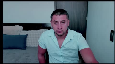 Snapshot of johnny_seens1 chatting on January 2025 07:40:01 PM Johnny online show from January 2025 07:40:01 PM