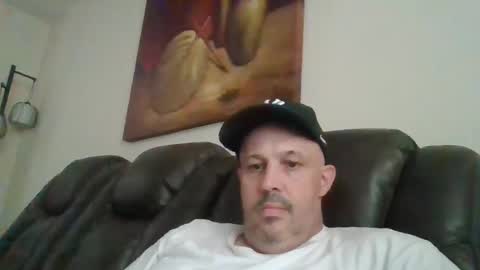 Snapshot of johnnycb7 chatting on September 2025 05:18:01 PM johnnycb7 online show from September 2025 05:18:01 PM