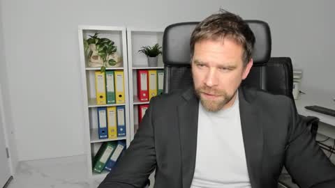 johnnydough82 online show from December 2024 05:07:01 AM