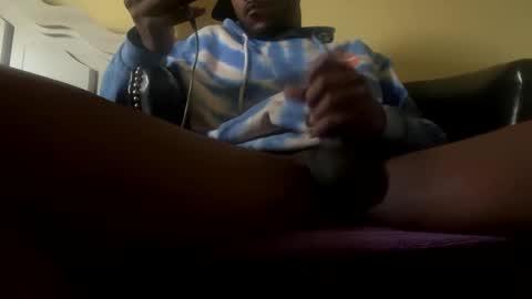 JohnnyHunggg online show from January 2025 06:57:02 PM