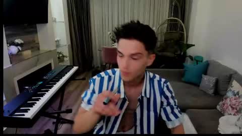 Johnny k. online show from June 2026 07:40:01 PM