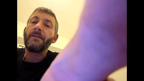 Snapshot of johnnypoly chatting on November 2025 08:32:01 PM bigboy online show from November 2025 08:32:01 PM