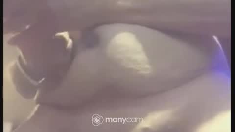 Snapshot of johnnyshung1 chatting on December 2024 08:09:02 AM johnnyshung1 online show from December 2024 08:09:02 AM