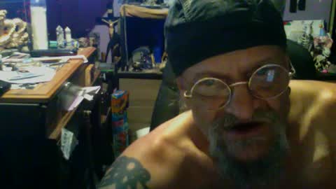 Snapshot of johnnyshung1 chatting on September 2025 12:40:02 PM johnnyshung1 online show from September 2025 12:40:02 PM