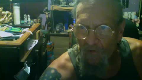 Snapshot of johnnyshung1 chatting on September 2025 04:03:02 AM johnnyshung1 online show from September 2025 04:03:02 AM