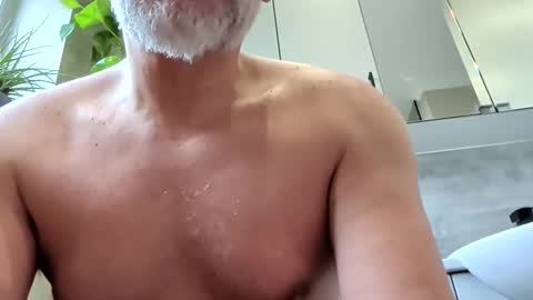 johnsmith401 online show from January 2026 12:21:02 PM