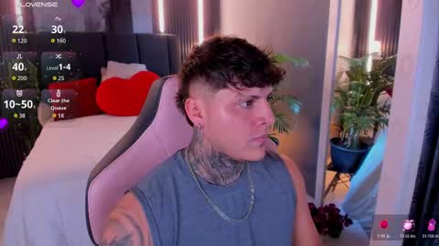 Snapshot of johny_multicum chatting on September 2025 10:09:02 PM Johny online show from September 2025 10:09:02 PM