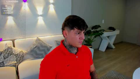 Snapshot of johny_multicum chatting on September 2025 09:58:01 PM Johny online show from September 2025 09:58:01 PM