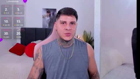 Johny online show from December 2025 07:29:02 PM