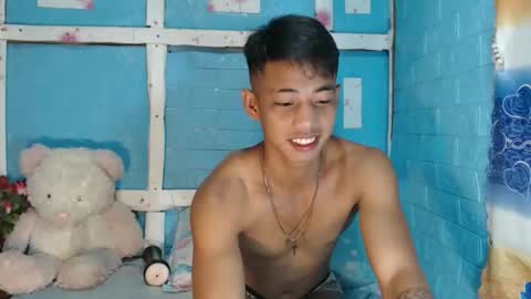 Snapshot of johnydestroyer chatting on November 2025 10:30:02 PM johnydestroyer online show from November 2025 10:30:02 PM