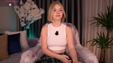 Paula online show from September 2025 02:22:02 AM