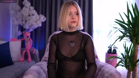 Paula online show from December 2025 08:41:02 AM