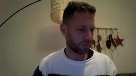 Snapshot of jojo19844 chatting on December 2025 09:52:01 PM jojo19844 online show from December 2025 09:52:01 PM