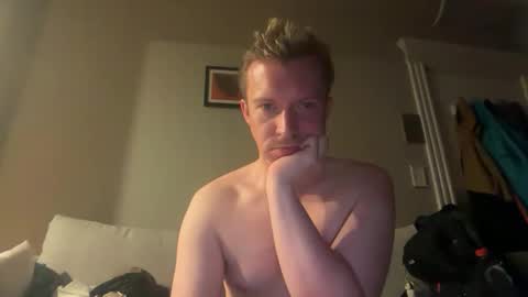 Snapshot of jojohalloran64 chatting on May 2026 01:01:02 AM jojohalloran64 online show from May 2026 01:01:02 AM