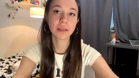 Snapshot of jolandamccammon chatting on May 2026 12:10:02 PM I am Joline ntmuLets hit 10 Thumbs Up together online show from May 2026 12:10:02 PM