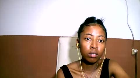 joliekah27 online show from February 2025 01:09:01 AM