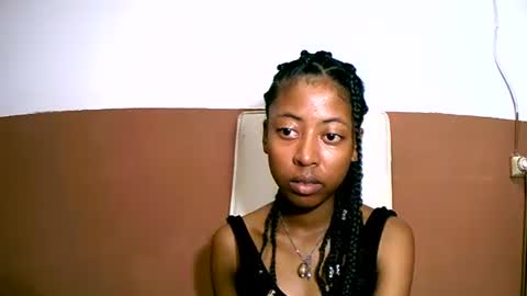 joliekah27 online show from February 2025 06:19:02 PM