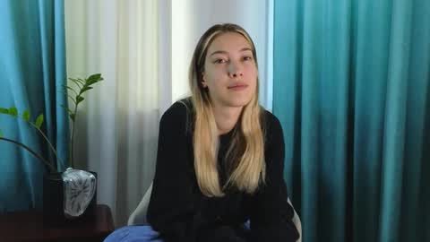 Snapshot of jolyndeb chatting on September 2025 11:12:01 AM Viola online show from September 2025 11:12:01 AM