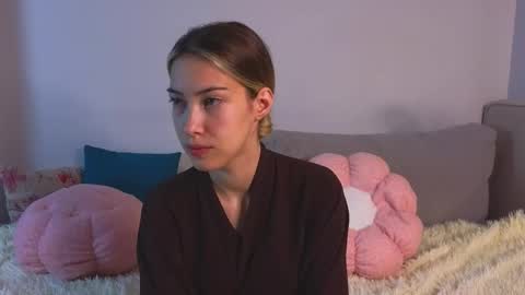 Snapshot of jolyndeb chatting on September 2025 11:03:01 AM Viola online show from September 2025 11:03:01 AM