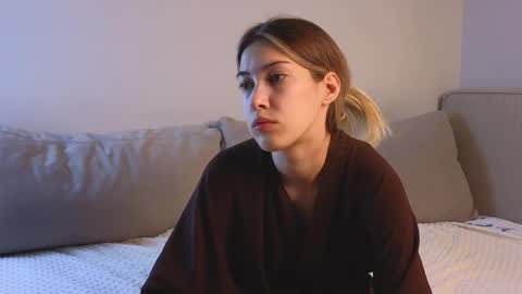 Snapshot of jolyndeb chatting on October 2025 11:44:01 AM Viola online show from October 2025 11:44:01 AM