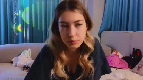 Snapshot of jolyndeb chatting on October 2025 12:17:01 PM Viola online show from October 2025 12:17:01 PM