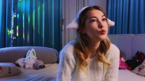 Snapshot of jolyndeb chatting on October 2025 11:10:02 AM Viola online show from October 2025 11:10:02 AM