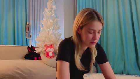 Viola online show from December 2025 11:51:01 AM