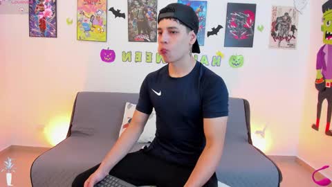 Snapshot of jonathanjoestar_ chatting on November 2025 10:45:02 PM Instagram jonathanfit14 online show from November 2025 10:45:02 PM