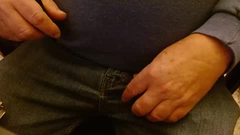 Snapshot of joncpics chatting on January 2025 01:45:02 AM joncpics online show from January 2025 01:45:02 AM